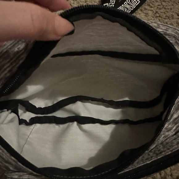 Pink - Picture 4 of 4